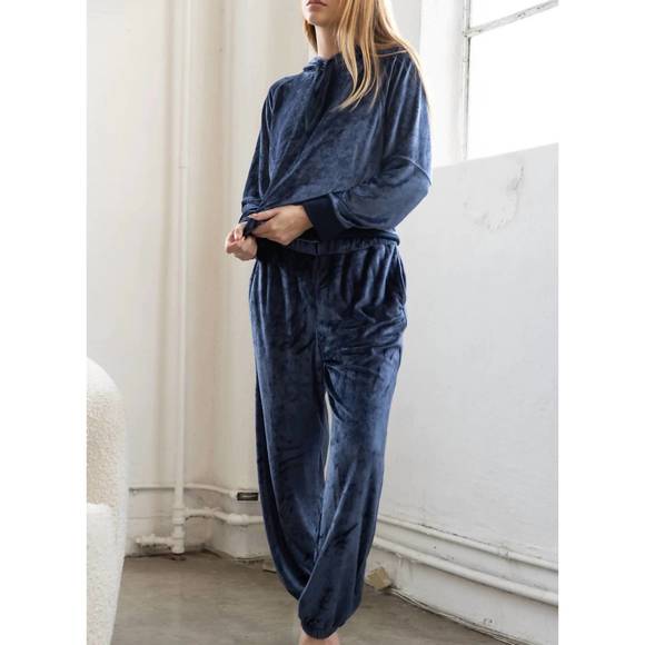 NEW STATESIDE bamboo velour sweatpant in blue - Picture 5 of 6